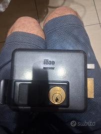 serratura elettrica nuova mai usato made in Italia