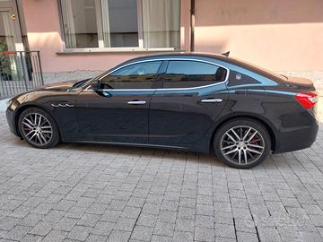 Maserati Ghibli sq4 motore Ferrari