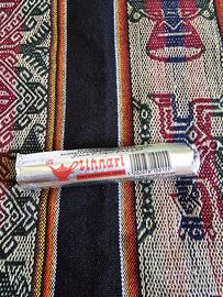 Un blister carboncini per incensi o narghilè, auto