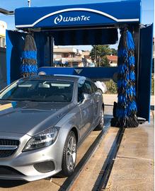 Autolavaggio car wash stazione di benzina