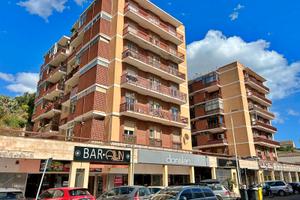 SANT'AVENDRACE: TRIVANO mq 85 con posto auto