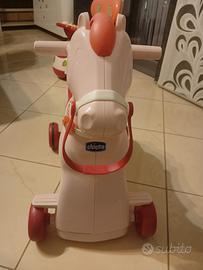 cavalluccio per bambine con nitrito cavallo