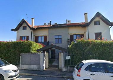Appartamento di 165 m² con 5 locali e box auto dop