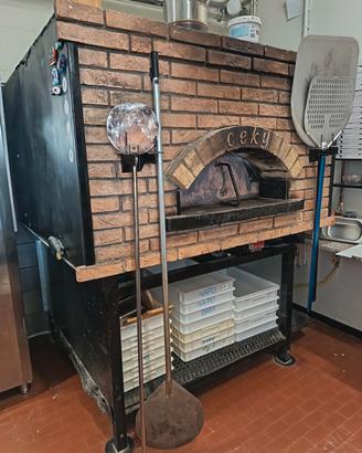3500€ TRATTABILI Forno comb gas legna  