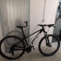 Mountain bike Trek Marlin 5 taglia S