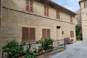 Terratetto unifamiliare centro storico Morrovalle