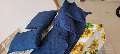 Copriletto matrimoniale blu 