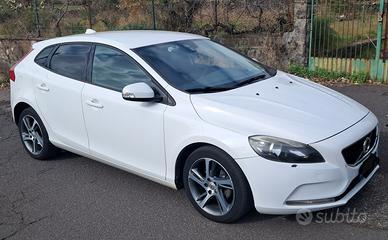 Volvo V40 2000 cc