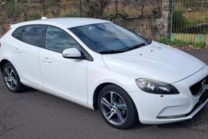 Volvo V40 2000 cc