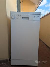Lavastoviglie Beko Slim