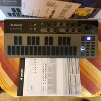 Sintetizzatore analogico Donner Essential B1