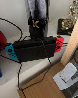 Nintendo Switch + volante Mario Kart