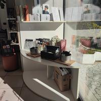 MOBILE ESPOSITIVO CON ILLUMINAZIONE 