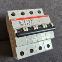 Interruttore magnetotermico ABB S204-C16 serie Sys