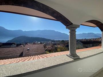 Villa di 300 m² con più di 5 locali e box auto dop