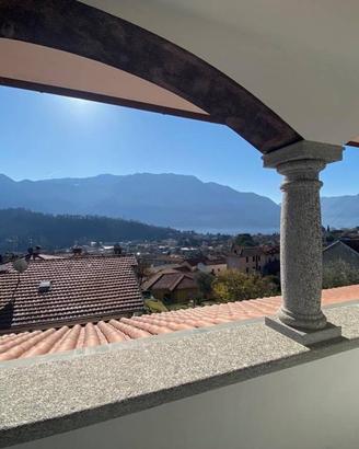 Villa di 300 m² con più di 5 locali e box auto dop
