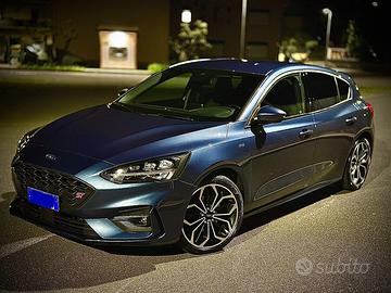 Ford Focus ST Line