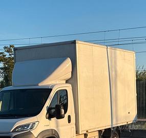 Cassa posteriore e spoiler furgone Fiat Ducato