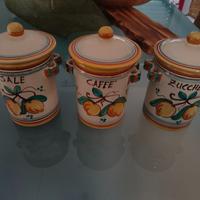 Set 3 pezzi in terracotta.