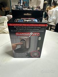 Mini cassaforte per chiavi