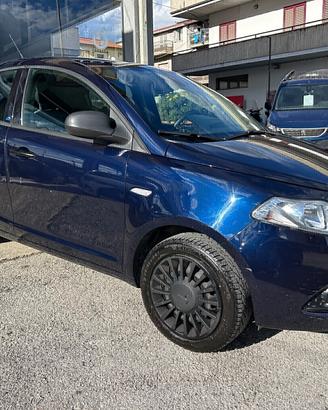 Lancia Ypsilon 1.2 GPL DI SERIE “ Neopatentati “