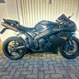 Yamaha R1 modello 2008 immatricolata 2010