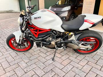 DUCATI MONSTER 821 DEL 2019