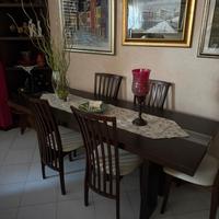 Tavolo in wengè con sedie