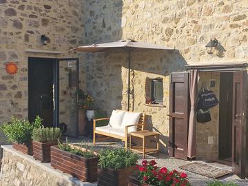 Porzione di casa a Baschi