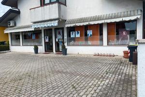 Locale commerciale parrucchiera
