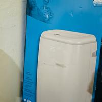 Condizionatore portatile qlima bianco