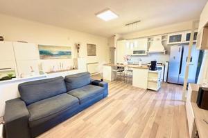 3 LOCALI A CASALNUOVO DI NAPOLI