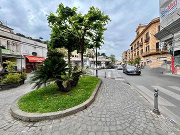 3 LOCALI A SANT'AGNELLO
