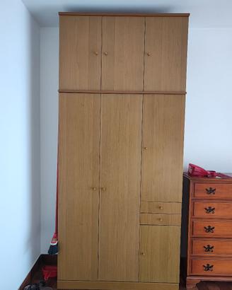 Grande scarpiera in legno laminato