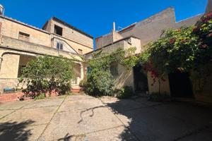 Villacidro - Indipendente con Cortile
