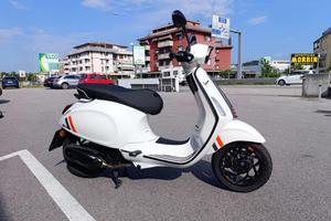VESPA Sprint 125 3V VESPA SPRINT S 125 ABS
