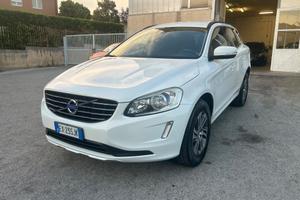 Volvo XC 60 XC60 D4 Geartronic R-design Momentum