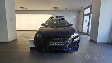 Audi Audi Q4 S line edition 45 e-tron quattro 210