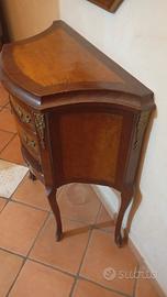 mobiletto antico 