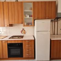 CUCINA + TAVOLO ALLUNGABILE  CON 4 SEDIE