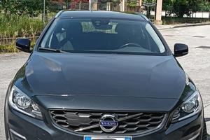 Volvo v60 D3 Cross Country 2017