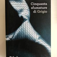 E.L. James - Cinquanta sfumature di Grigio