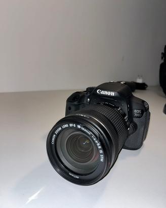 Canon EOS 700d con Obiettivo EFS 18-135 mm