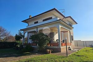 VILLA SINGOLA A ANZIO