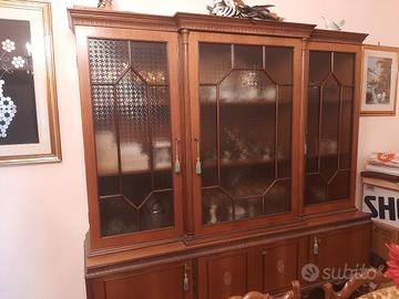 Vetrina soggiorno classica