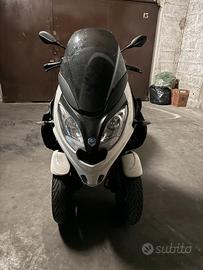 Piaggio MP3 300 hpe Sport - Dicembre 2021