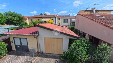 CASA INDIPENDENTE A CAMPI BISENZIO