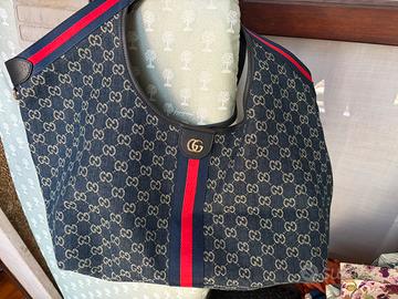 Borsa disegno Gucci