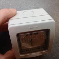 Bticino Presa schuko bipasso in custodia IP55