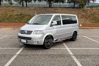 VOLKSWAGEN Multivan 2.5 TDI/174CV Highline